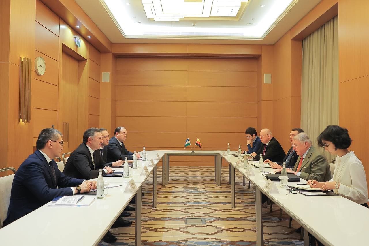 Германиянинг “Mangold Consulting Gmbh”  компанияси президенти  ҳамда бошқарувчи директори билан учрашув