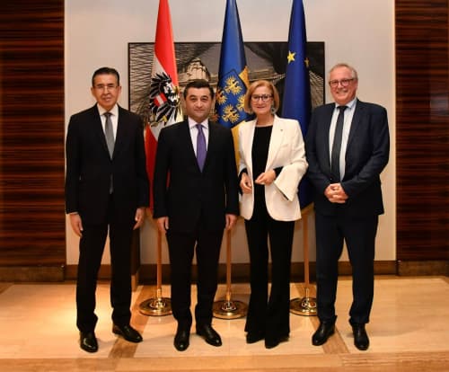 Quyi Avstriya gubernatori Yoxanna Mikl-Laytner bilan samarali hamkorlik uchrashuvi