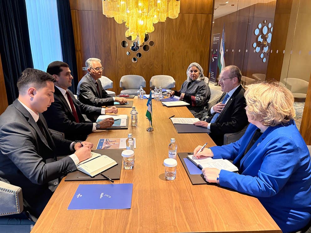 Asilbek Xudayarov va Xans Klyuge hamkorlik strategiyasini imzoladi