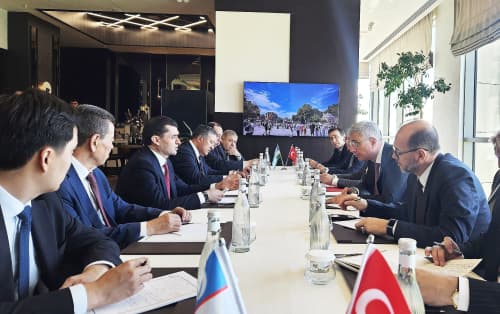 SSV: O'zbekiston va Turkiya sog'liqni saqlash vazirlari Samarqandda uchrashdi