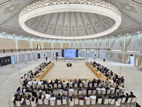 Nukus shahrida O'zbekiston bolalar urologlari jamiyatining III xalqaro konferentsiyasi boshlandi