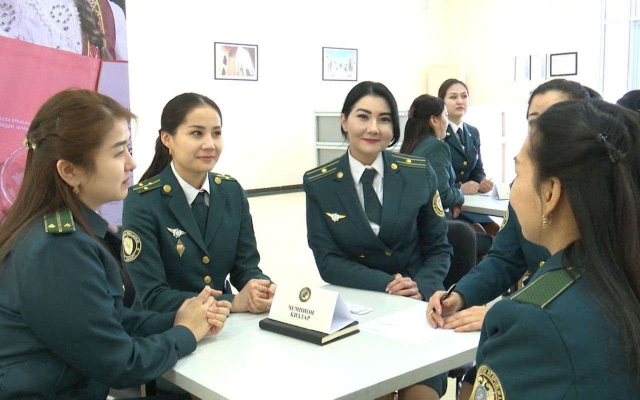 Қорақалпоғистон Республикаси Ички ишлар органларида хизмат қилаётган хотин-қизлар ўртасида «Заковат» интеллектуал ўйини ташкиллаштирилди