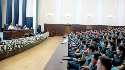 ИИВ Академиясида экстремизм ва терроризмга қарши кураш мавзусида давра суҳбати ўтказилди