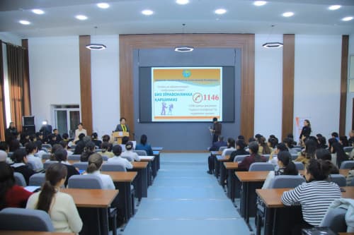 Наманганда аёллар ва қизларга нисбатан зўравонликка қарши 16 кунлик акция доирасида давра суҳбати ўтказилди