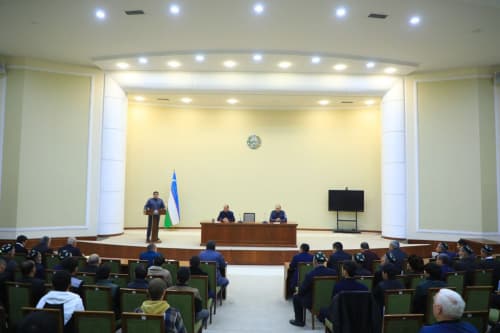 Начальником СБДД ДОБ МВД в хокимияте города Намангана обсуждены дорожно-транспортные происшествия и действия водителей, регулярно нарушающих правила дорожного движения