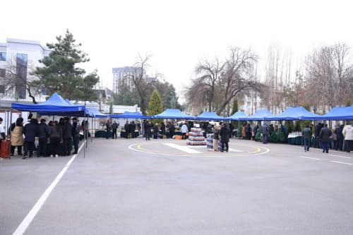 В преддверии Нового года для сотрудников органов внутренних дел организована праздничная ярмарка