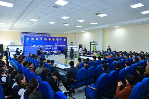 В Касансайском районе Наманганской области прошел молодежный фестиваль "Мы против наркотиков!", а также открытый диалог с участием руководителей области