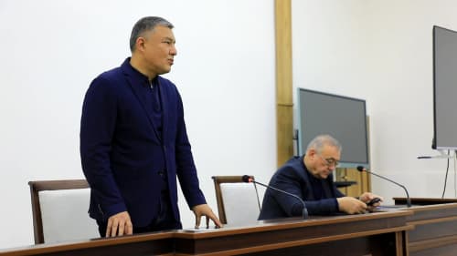 Jizzax shahrida viloyat IIB rahbariyati tomonidan jamoat xavfsizligini taʼminlash va jinoyatchilikni barvaqt oldini olish masalalariga bagʻishlangan yigʻilish oʻtkazildi