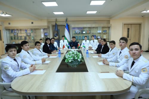 An international video conference brings together students from Uzbekistan and Belarus