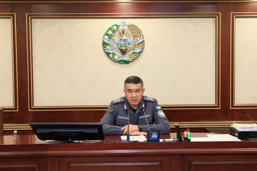 Состоялось совещание в критическом ключе, посвящённое вопросам обеспечения законности в органах внутренних дел, укрепления служебной дисциплины и повышения эффективности работы с кадрами