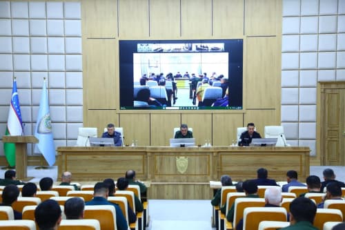 Samarqand viloyatida xavfsiz muhitni yaratish va kriminogen vaziyat barqarorligini taʼminlash borasida amalga oshirilayotgan ishlar tanqidiy muhokama qilinib, zarur chora-tadbirlar belgilab olindi