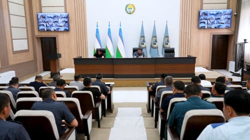 Андижон вилояти ИИБда Ички ишлар вазирлигининг навбатдаги Ҳайъат йиғилишида белгиланган вазифалар ижроси ҳамда жиноятчиликка қарши курашиш натижалари танқидий муҳокама қилинди