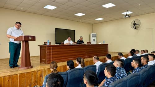 Bitiruvchilarning yakuniy davlat attestatsiyasi oʻtkazilmoqda