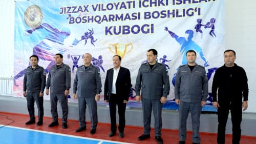 Jizzax va Sirdaryo viloyatlari jurnalist ayollari voleybol maydonida kuch sinashdi