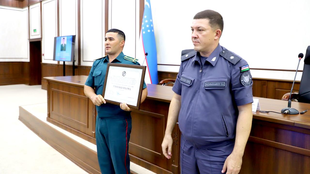 Xorazm viloyati Ichki ishlar boshqarmasida Ichki ishlar vaziri oʻrinbosari general-mayor Davron Nazarmuhammedov ishtirokida joriy yilning 6 oyi davomida amalga oshirilgan ishlar, yoʻl qoʻyilgan kamchiliklar muhokamasiga bagʻishlangan yigʻilish oʻtkazildi