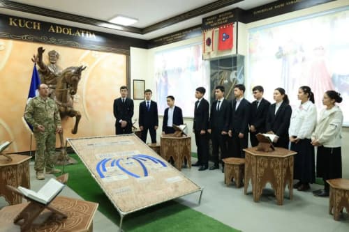 В сердцах — Родина, в взглядах — будущее