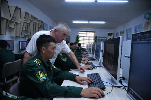 Muddatli harbiy xizmat davrida kasb egallash uchun keng imkoniyatlar