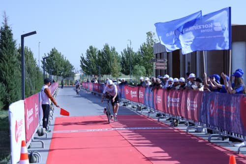 Samarqandda “Challenge Samarkand — 2026” xalqaro triatlon musobaqasi yakunlandi