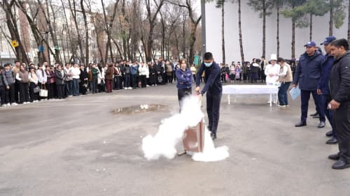 Гулистон шаҳрида жойлашган 8-сонли умумтаълим мактабида ўқув машғулоти ўтказилди