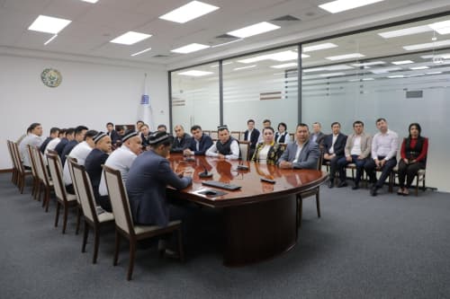 Vazirligida navbatdagi siyosiy-maʼrifat soati tashkil etildi