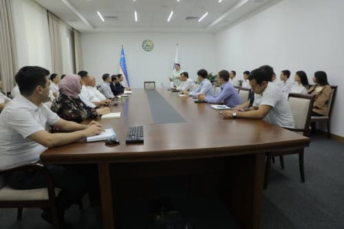 Vazirligida “Ibrat farzandlari” loyihasi hamda “Ibrat Academy” platformasi taqdimoti bo‘lib o‘tdi