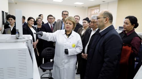 Олий Мажлис Қонунчилик палатаси депутатлари давлат ва нодавлат суд-экспертиза ташкилотлари ҳамда суд-экспертлик фаолиятини амалга ошираётган илмий муассасаларга ташриф буюриб, уларнинг фаолияти билан танишди