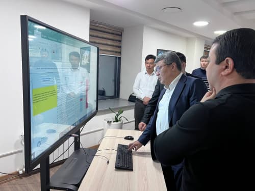 Adliya vaziri Yashnobod tumanida jinoyatchilik va huquqbuzarliklarning oldini olish bo'yicha ishchi guruh bilan navbatdagi uchrashuvini o’tkazdi