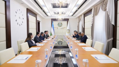 Adliya vaziri A.Tashkulov Singapur Xalqaro Mediatsiya markazi rahbari Jorj Lim bilan uchrashuv o‘tkazdi.