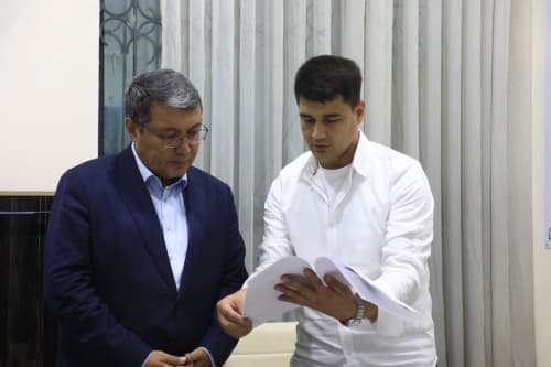 Adliya vaziri. A.Tashkulov Qoʻqon shahar  Davlat xizmatlari markazida tashkil etilgan “Turn-key” tamoyili asosidagi patent vakili faoliyati bilan tanishdi
