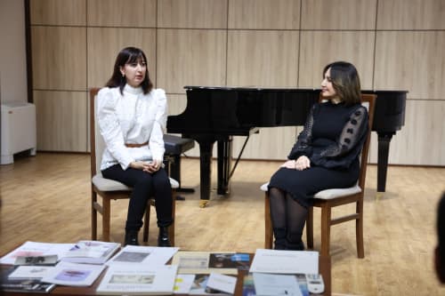 Konservatoriyada taniqli kompozitor Aziza Sodiqova bilan ijodiy uchrashuv o‘tkazildi
