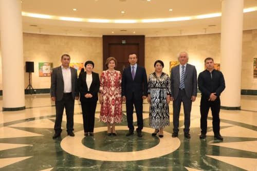 An exhibition of Tajik painters has opened in the capital