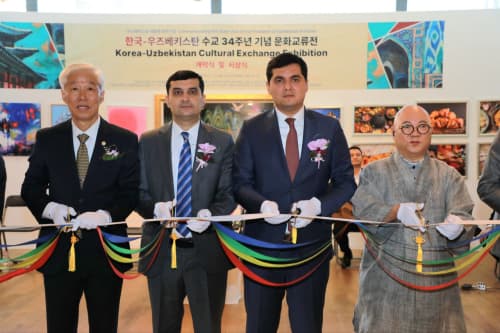 Koreya Respublikasida “San’at va Buyuk Ipak yo‘li — do‘stlik yo‘llarini bog‘lovchi rishtalar” ko‘rgazmasi ochildi
