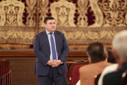 O‘zbekistonda xizmat ko‘rsatgan artist Fotih Jalolov teatr direktori etib tayinlandi
