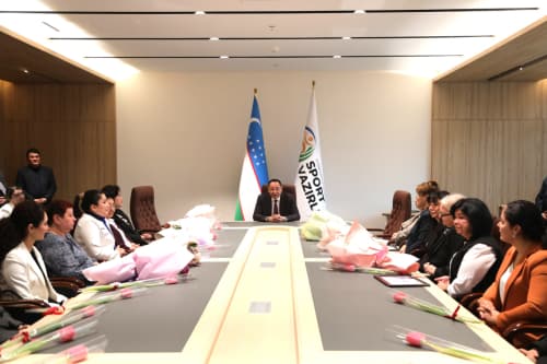  Sport vaziri va sohada ishlayotgan faol xotin-qizlar muloqoti bo‘lib o‘tdi