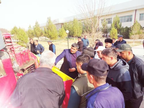 Paxta terimi sifatini oshiruvchi omil: mexanizatorlar amaliy mashg‘ulotlarda yangi bilimlarga ega bo‘lishmoqda