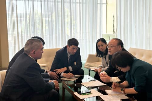 ХИТОЙ СУВ РЕСУРСЛАРИ ВАЗИРЛИГИ ВАКИЛИ БИЛАН УЧРАШУВ ЎТКАЗИЛДИ
