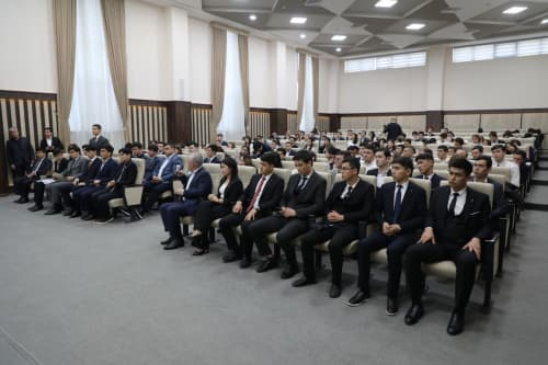 Бугун, 19 февраль куни Энергетика вазири Жўрабек Мирзамаҳмудовнинг ёшлар билан навбатдаги очиқ мулоқоти бўлиб ўтди