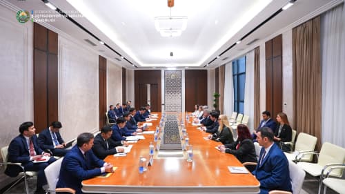 A meeting was held with the UK trade envoy to Azerbaijan and Central Asia, Lord John Alderdice