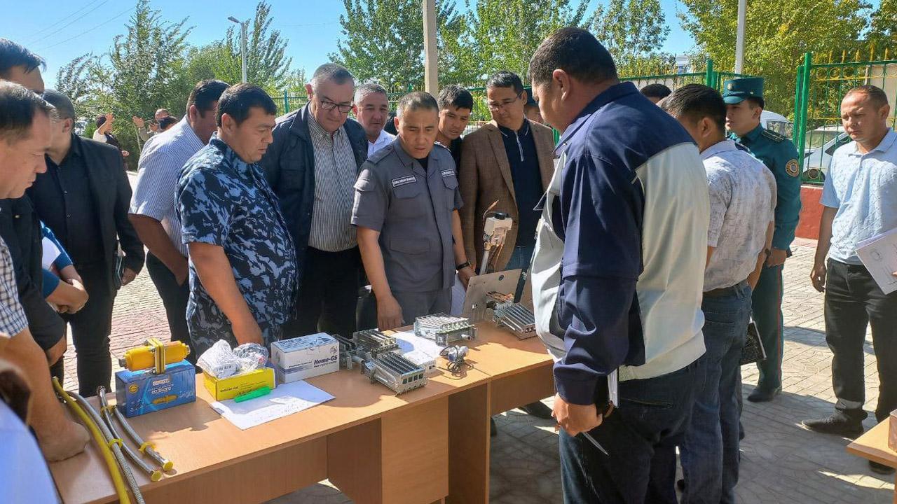 The Minister of Internal Affairs of the Republic of Karakalpakstan, Colonel Bakhtiyar Torebekov, held a meeting in Kegeili district on preparing for the autumn-winter season