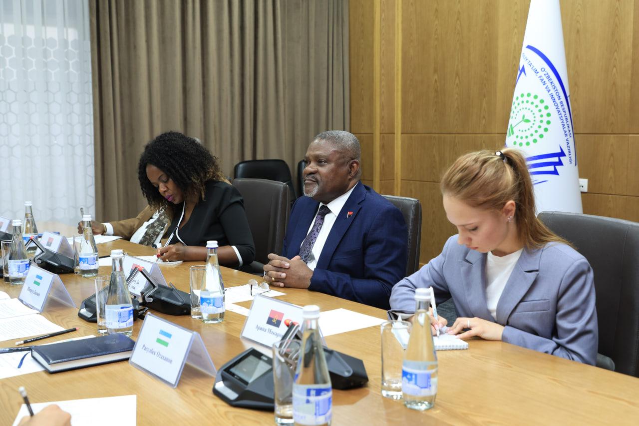 The issue of establishing active cooperation with Angola in the field of higher education and science was discussed