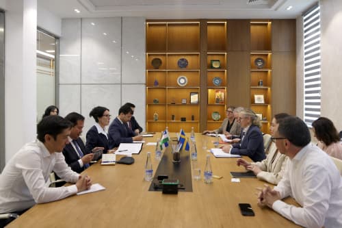 Shvetsiya Qirolligi Tashqi ishlar vazirligining xalqaro rivojlanish hamkorligi va tashqi savdo bo‘yicha davlat kotibi boshchiligidagi delegatsiya bilan uchrashuv o‘tkazildi