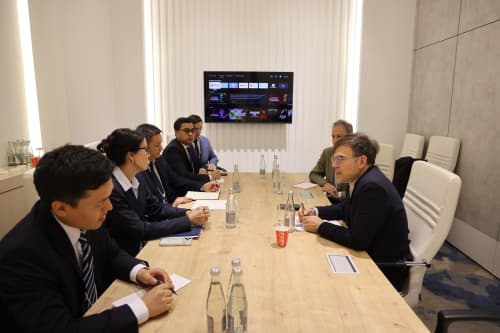 В рамках V ТМИФ в выставочном центре «CAEx Uzbekistan» был организован ряд встреч
