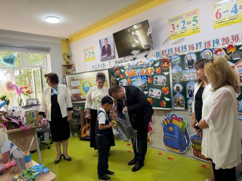 Заместитель министра принял участие в мероприятии «Первый звонок»