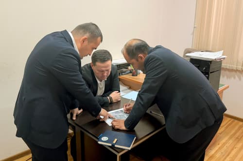 Zomin tumanida investitsiya loyihasi muhokama qilindi