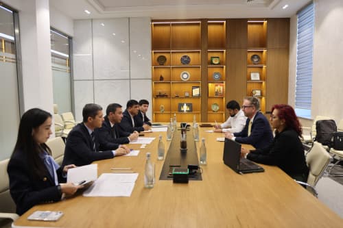 Meeting Held with a Delegation from Canadian Company Thrust Belt Imaging