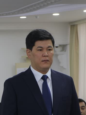 Jollıbekov Vladimir Baxtiyarovich