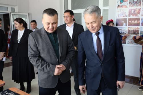 В Каракалпакском медицинском институте состоялся концерт "Узбекистан - страна толерантности"