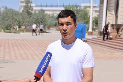 Sport mekteplerinde jańa sport inventarlar tapsırıldı