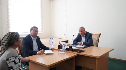 Xalıq penen ashıq sáwbet dawam etpekte
