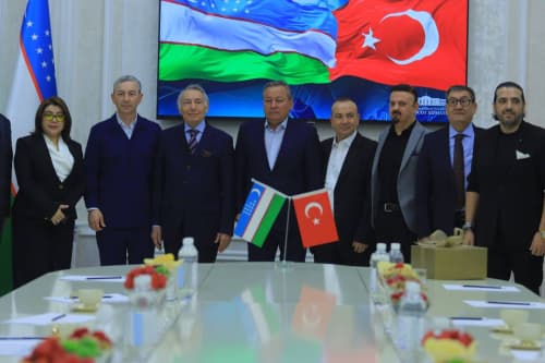 Andijon viloyati hokimi Shuhratbek Abdurahmonov turkiyalik investorlarni qabul qildi